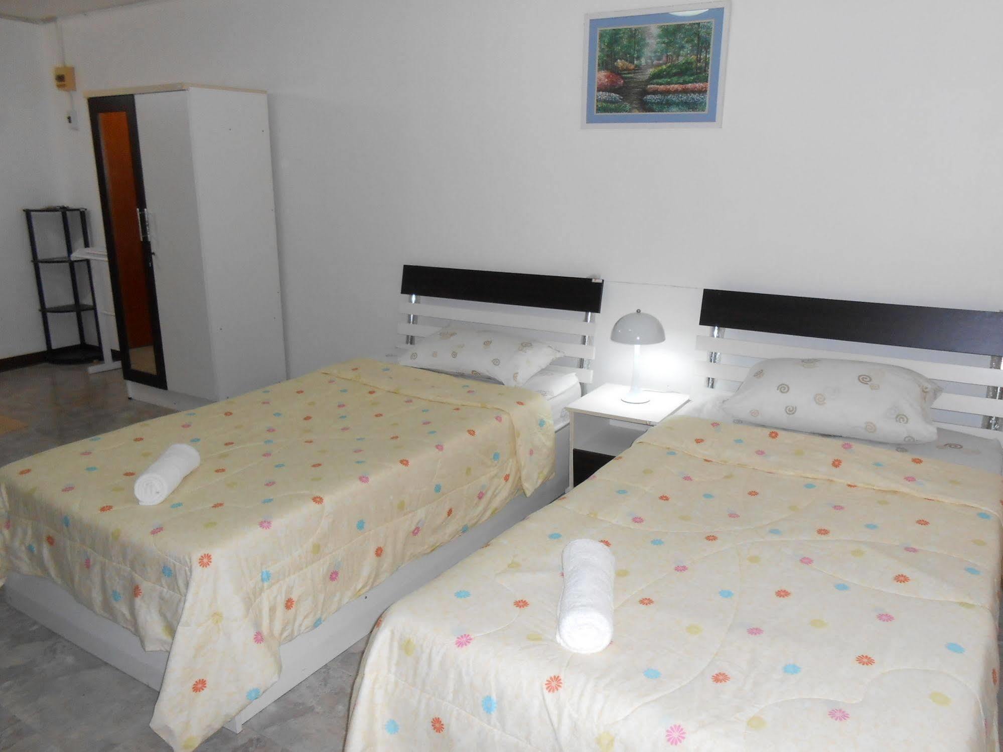 Mt-Room Pak Kret Extérieur photo