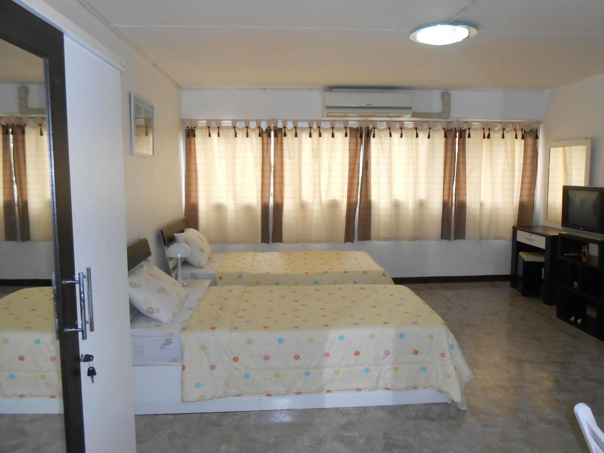 Mt-Room Pak Kret Extérieur photo